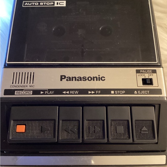 Panasonic vintage cassette tape radio - Picture 2 of 5